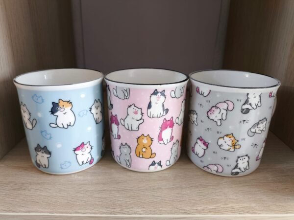 Caneca Colorida "Gatos a Brincar"