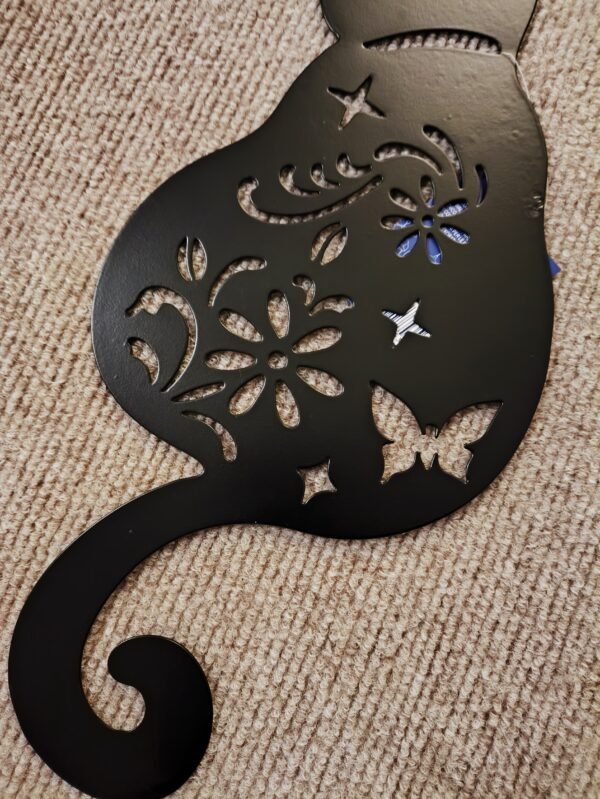 Placa Decorativa em Metal "Cauda" - Image 3