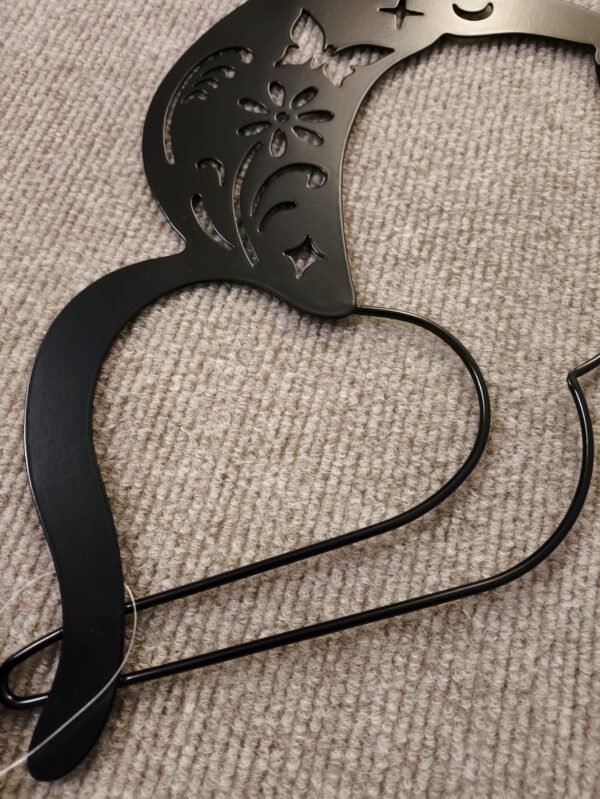 Placa Decorativa em Metal "Abraço" - Image 3